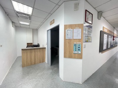 LINE_ALBUM_10樓教室完工照片_240429_23.jpg